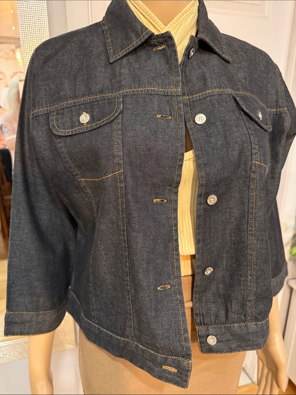 Women’s Dark Denim Jacket - Classic Black-Blue Trucker